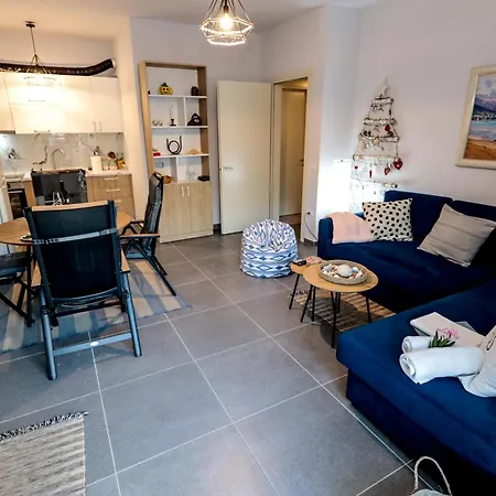 Costal Charm * غوليم