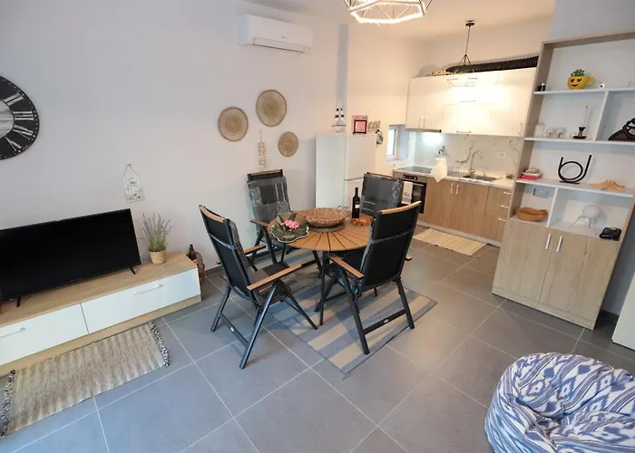 Costal Charm Apartamento Golem (Tirana)