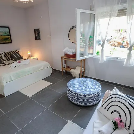 Costal Charm Apartment Golem (Tirana)